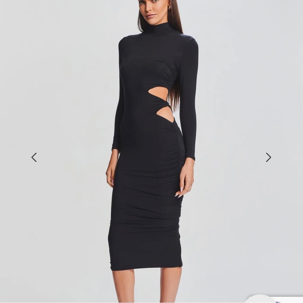 CHROMA DRESS
SER.O.YA